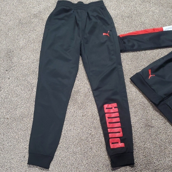 Puma Black and Red Hoodie Set - Picture 3 of 9